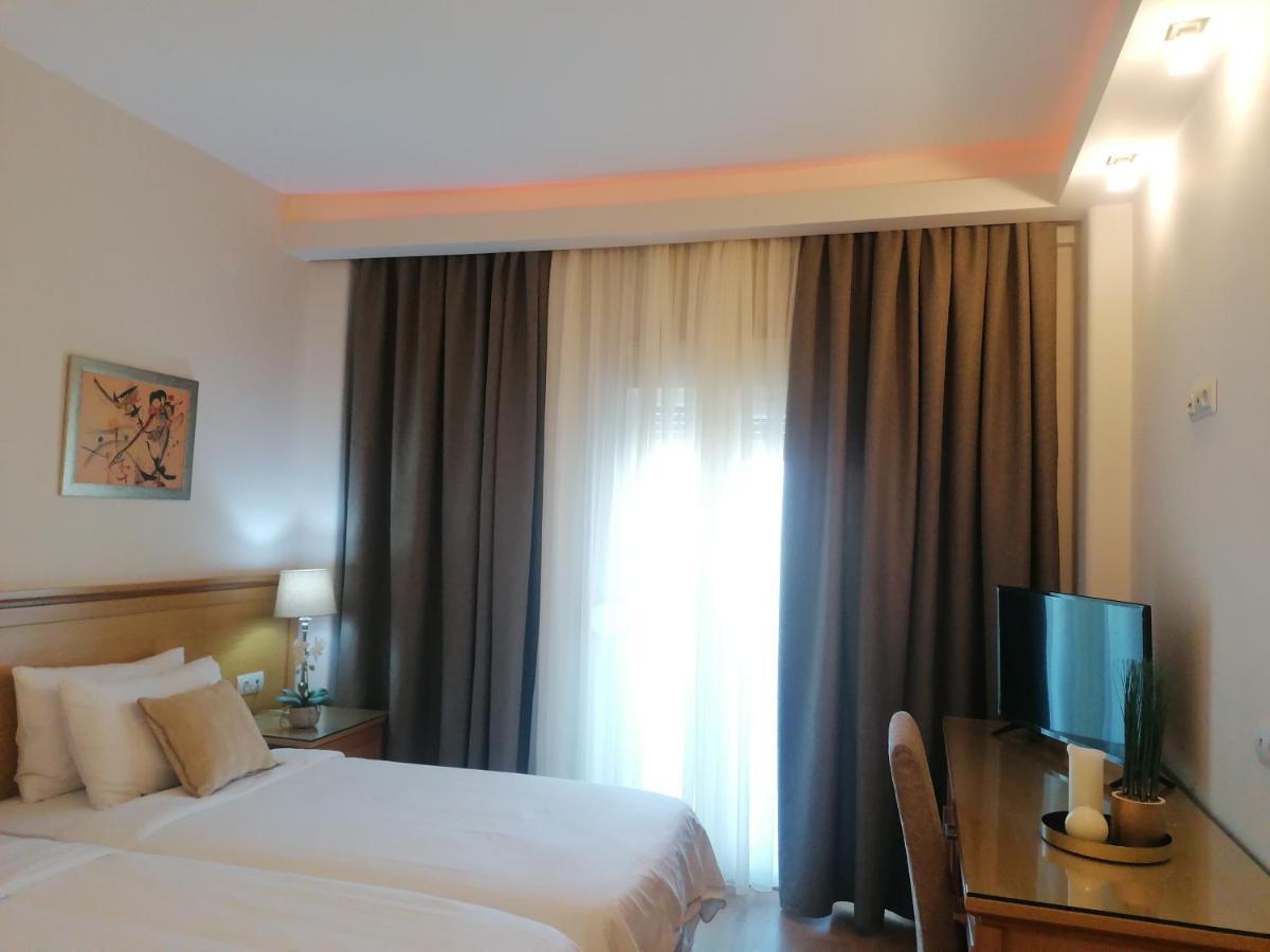 Hotel Alexandros Aghíalosz Kültér fotó