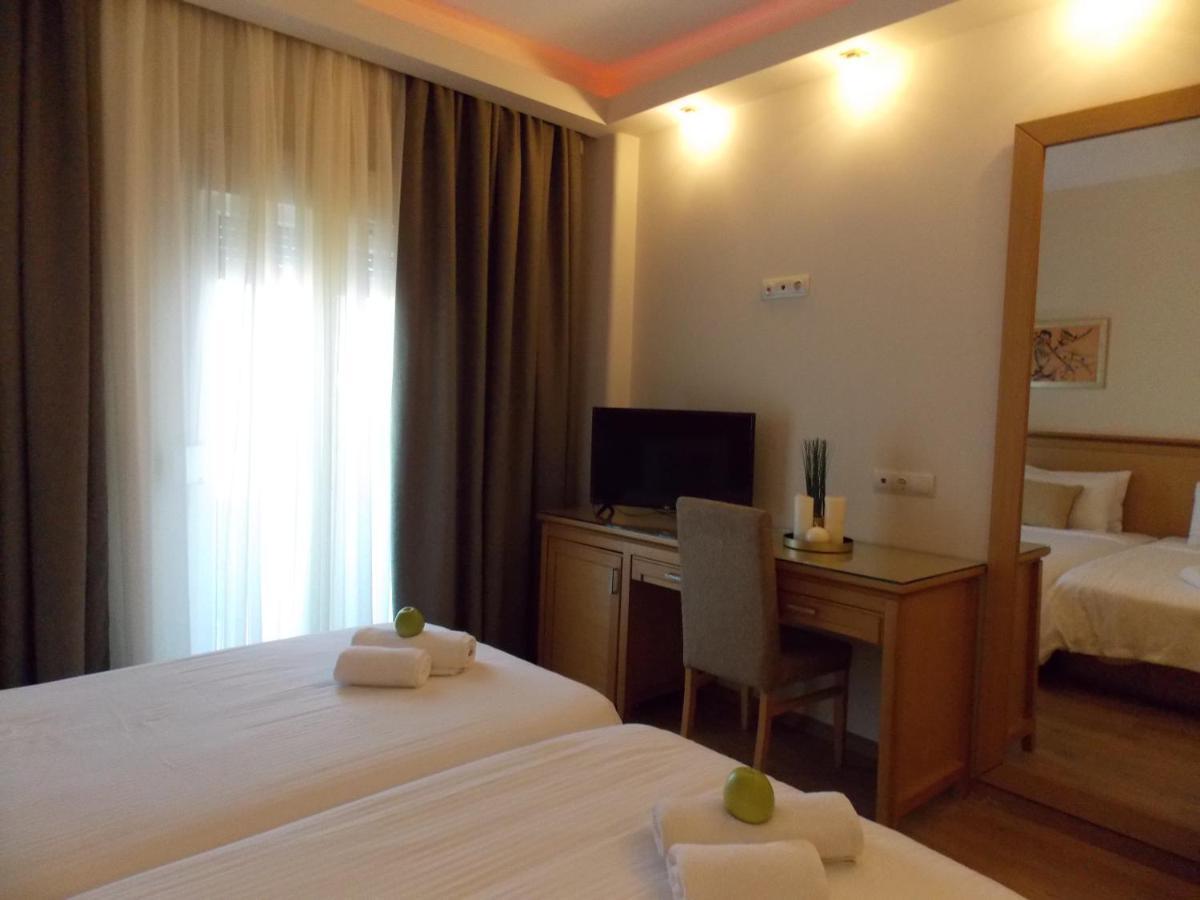 Hotel Alexandros Aghíalosz Kültér fotó